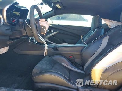 Zdjęcie 7 z 13 samochodu: 2018 CHEVROLET CAMARO SS VIN:1G1FE1R72J0183395 - miniatura
