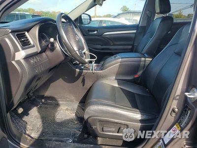 Zdjęcie 7 z 13 samochodu: 2017 TOYOTA HIGHLANDER XLE VIN:5TDJZRFH2HS403997 - miniatura