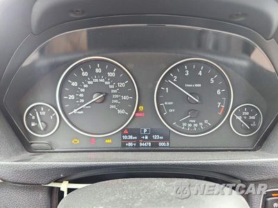 Zdjęcie 9 z 13 samochodu: 2016 BMW 320 I VIN:WBA8E1G53GNU12175 - miniatura