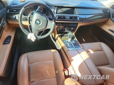 Zdjęcie 8 z 13 samochodu: 2014 BMW 740 LXI VIN:WBAYF4C58ED281896 - miniatura