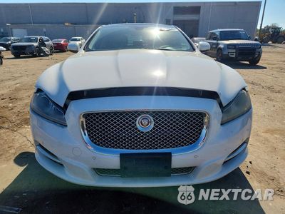Piąte zdjęcie samochodu w środku: 2015 JAGUAR XJL PORTFOLIO VIN:SAJWJ2GD8F8V75339 - miniatura