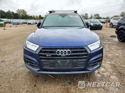 Piąte zdjęcie samochodu w środku: 2020 AUDI SQ5 PRESTIGE VIN:WA1C4AFY9L2061385 - miniatura