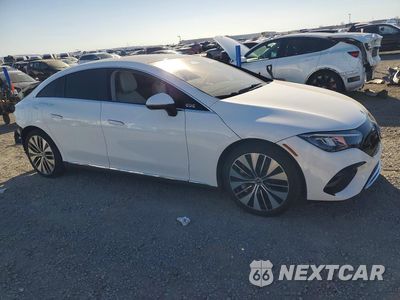 Czwarte zdjęcie samochodu z boku: 2024 MERCEDES-BENZ EQE 350 VIN:W1KEG1CB3RF057331 - miniatura