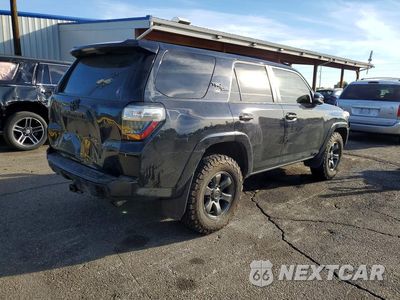 Trzecie zdjęcie samochodu z tyłu: 2022 TOYOTA 4RUNNER TRD OFF-ROAD PREMIUM VIN:JTERU5JR3N6077080 - miniatura