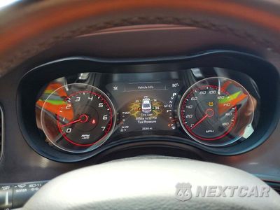 Zdjęcie 9 z 12 samochodu: 2023 DODGE CHARGER SCAT PACK VIN:2C3CDXGJ9PH631753 - miniatura