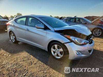 Czwarte zdjęcie samochodu z boku: 2013 HYUNDAI ELANTRA GLS VIN:5NPDH4AE9DH154601 - miniatura