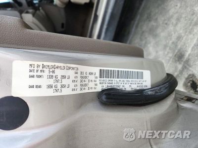 Zdjęcie 13 z 13 samochodu: 2006 JEEP COMMANDER VIN:1J8HH48N26C335067 - miniatura
