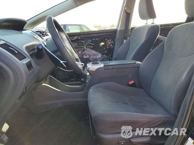 Zdjęcie 7 z 13 samochodu: 2014 TOYOTA PRIUS V THREE VIN:JTDZN3EU2EJ000279 - miniatura