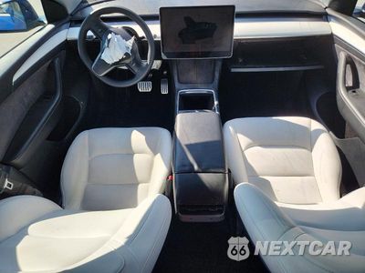 Zdjęcie 8 z 14 samochodu: 2022 TESLA MODEL Y VIN:7SAYGDEF5NF563415 - miniatura