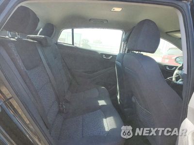 Zdjęcie 10 z 12 samochodu: 2017 HYUNDAI IONIQ BLUE VIN:KMHC65LC9HU056968 - miniatura