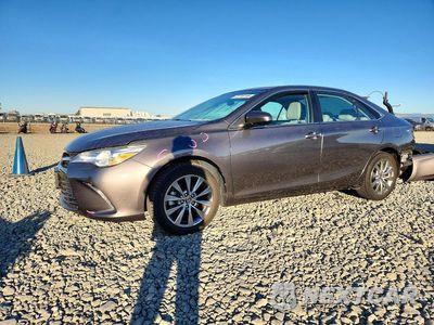 2017 TOYOTA CAMRY XLE 4T1BF1FKXHU689518 - główne zdjęcie licytacji z USA - miniatura