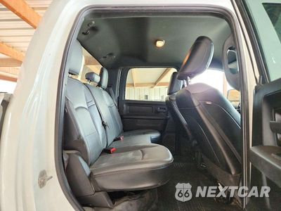 Zdjęcie 10 z 12 samochodu: 2023 RAM 2500 TRADESMAN VIN:3C6UR5HJ7PG566574 - miniatura