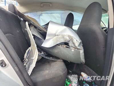 Zdjęcie 10 z 12 samochodu: 2015 NISSAN VERSA 1.6 S VIN:3N1CN7AP4FL875504 - miniatura