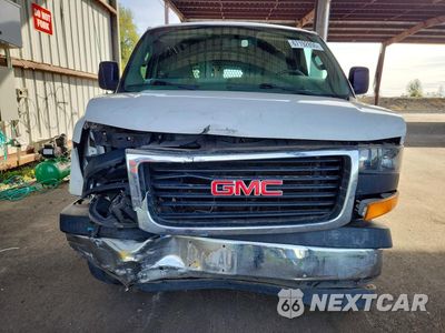Piąte zdjęcie samochodu w środku: 2017 GMC SAVANA 2500 CARGO DELIVERY VAN VIN:1GTW7AFF3H1906818 - miniatura