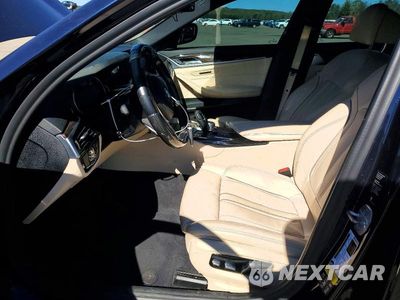 Zdjęcie 7 z 12 samochodu: 2019 BMW 530 XI VIN:WBAJA7C55KG911045 - miniatura