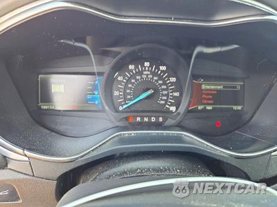 Zdjęcie 9 z 12 samochodu: 2015 FORD FUSION SE VIN:1FA6P0HD2F5116783 - miniatura