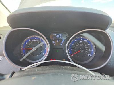 Zdjęcie 9 z 13 samochodu: 2012 HYUNDAI ELANTRA LIMITED VIN:KMHDH4AE4CU433423 - miniatura