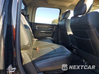 Zdjęcie 10 z 12 samochodu: 2019 RAM 1500 CLASSIC LARAMIE VIN:1C6RR6NM3KS720645 - miniatura