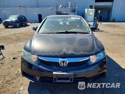 Piąte zdjęcie samochodu w środku: 2011 HONDA CIVIC LX VIN:2HGFA1F5XBH532503 - miniatura