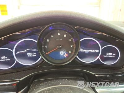 Zdjęcie 9 z 12 samochodu: 2017 PORSCHE PANAMERA 2 VIN:WP0AA2A77HL101653 - miniatura