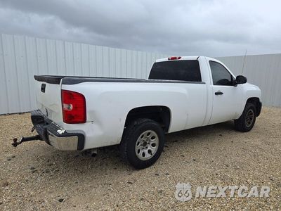 Trzecie zdjęcie samochodu z tyłu: 2013 CHEVROLET SILVERADO C1500 VIN:1GCNCPEX7DZ261008 - miniatura