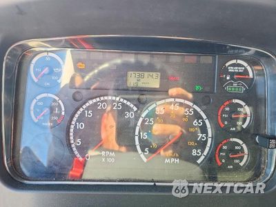 Zdjęcie 9 z 13 samochodu: 2015 FREIGHTLINER M2 106 MEDIUM DUTY VIN:1FVACXDT6FHGS7280 - miniatura