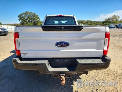 Zdjęcie 6 z 12 samochodu: 2019 FORD F350 SUPER DUTY VIN:1FT8W3CT2KEE87202 - miniatura