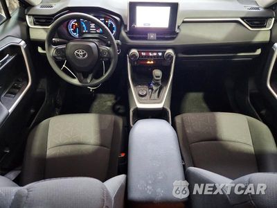 Zdjęcie 8 z 14 samochodu: 2025 TOYOTA RAV4 HYBRID XLE VIN:JTMRWRFV7SJ074428 - miniatura
