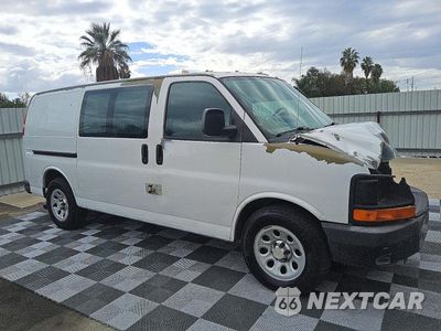 Czwarte zdjęcie samochodu z boku: 2012 CHEVROLET EXPRESS G1500 VIN:1GCSGAFX0C1186457 - miniatura