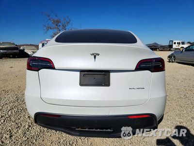 Zdjęcie 6 z 13 samochodu: 2023 TESLA MODEL Y VIN:7SAYGAEE8PF697814 - miniatura