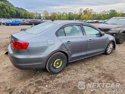 Trzecie zdjęcie samochodu z tyłu: 2013 VOLKSWAGEN JETTA SE VIN:3VWDP7AJ0DM429992 - miniatura