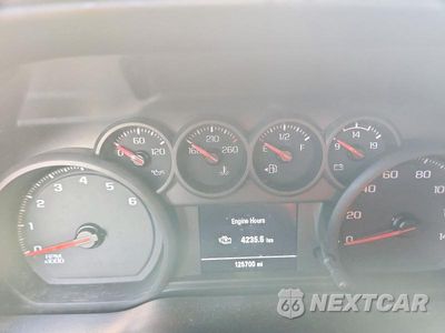 Zdjęcie 9 z 13 samochodu: 2021 CHEVROLET SILVERADO K1500 TRAIL BOSS CUSTOM VIN:3GCPYCEF3MG137294 - miniatura