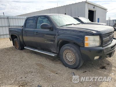 Czwarte zdjęcie samochodu z boku: 2011 CHEVROLET SILVERADO K1500 LTZ VIN:3GCPKTE39BG250400 - miniatura