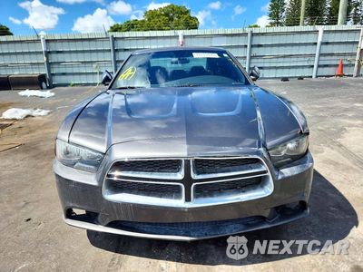 Piąte zdjęcie samochodu w środku: 2013 DODGE CHARGER SE VIN:2C3CDXBG5DH706245 - miniatura