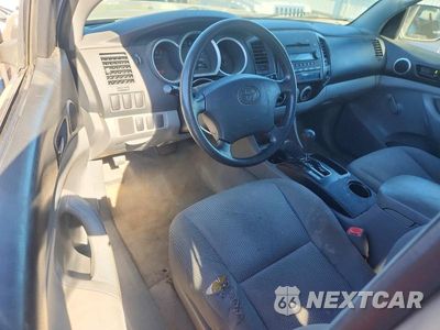 Zdjęcie 8 z 12 samochodu: 2006 TOYOTA TACOMA V6 VIN:5TEUU42N46Z227013 - miniatura
