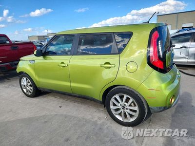 Drugie zdjęcie samochodu z przodu: 2017 KIA SOUL + VIN:KNDJP3A59H7887693 - miniatura