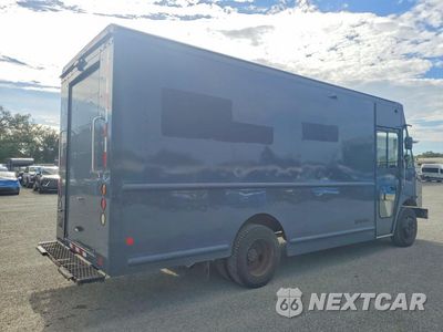 Trzecie zdjęcie samochodu z tyłu: 2020 FREIGHTLINER MT45G CHASSIS DELIVERY TRUCK VIN:4UZAC2EA0LCMH6025 - miniatura