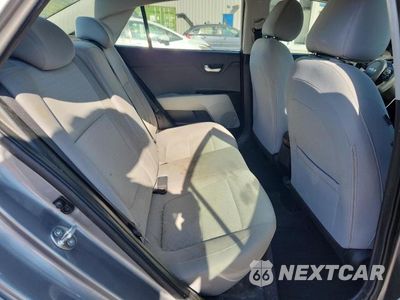 Zdjęcie 10 z 12 samochodu: 2023 KIA RIO S VIN:3KPA24AD0PE618668 - miniatura
