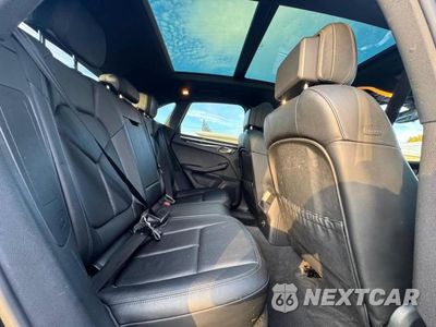 Zdjęcie 6 z 10 samochodu: 2015 PORSCHE MACAN S VIN:WP1AB2A56FLB51614 - miniatura