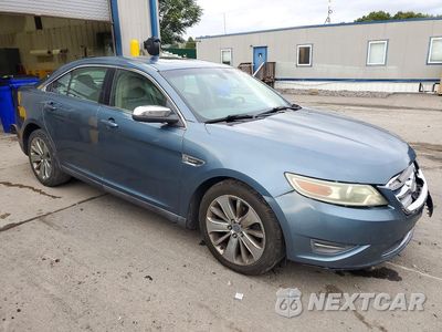 Czwarte zdjęcie samochodu z boku: 2010 FORD TAURUS LIMITED VIN:1FAHP2JW8AG164527 - miniatura