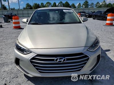 Piąte zdjęcie samochodu w środku: 2017 HYUNDAI ELANTRA SE VIN:KMHD84LF9HU164722 - miniatura