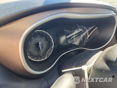 Zdjęcie 9 z 13 samochodu: 2019 CHRYSLER PACIFICA TOURING PLUS VIN:2C4RC1FG7KR709011 - miniatura