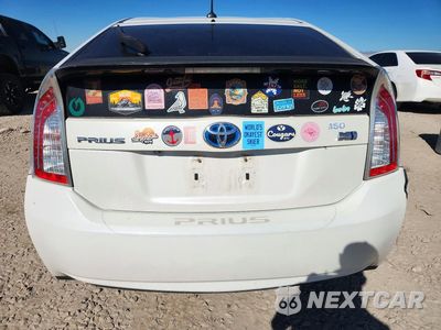 Zdjęcie 6 z 12 samochodu: 2013 TOYOTA PRIUS THREE VIN:JTDKN3DU9D5674746 - miniatura