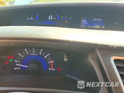 Zdjęcie 9 z 13 samochodu: 2015 HONDA CIVIC LX VIN:19XFB2E5XFE040042 - miniatura