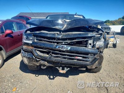 Piąte zdjęcie samochodu w środku: 2018 CHEVROLET SILVERADO K1500 LT VIN:1GCVKRECXJZ338395 - miniatura