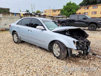 Czwarte zdjęcie samochodu z boku: 2007 HYUNDAI SONATA GLS VIN:5NPET46C87H229142 - miniatura