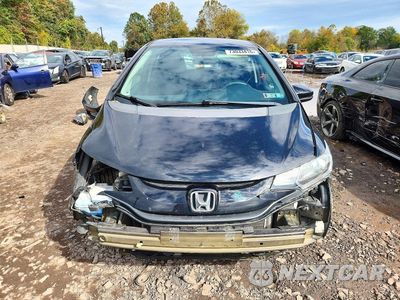 Piąte zdjęcie samochodu w środku: 2017 HONDA FIT LX VIN:3HGGK5H58HM711168 - miniatura