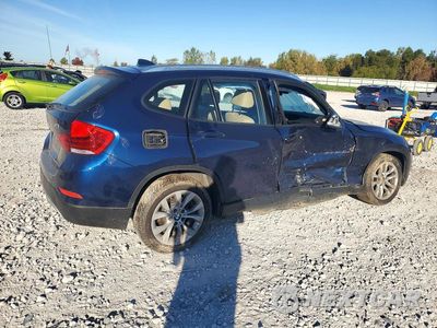 Trzecie zdjęcie samochodu z tyłu: 2015 BMW X1 XDRIVE28I VIN:WBAVL1C57FVY39890 - miniatura
