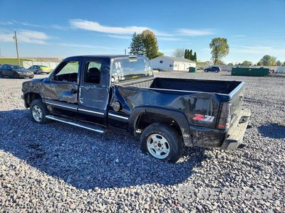 Drugie zdjęcie samochodu z przodu: 2000 CHEVROLET SILVERADO K1500 VIN:1GCEK19T3YZ163705 - miniatura