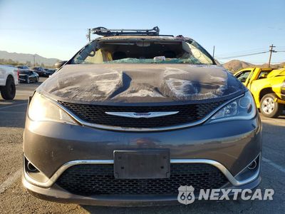 Piąte zdjęcie samochodu w środku: 2019 CHRYSLER PACIFICA TOURING L VIN:2C4RC1BG7KR643663 - miniatura